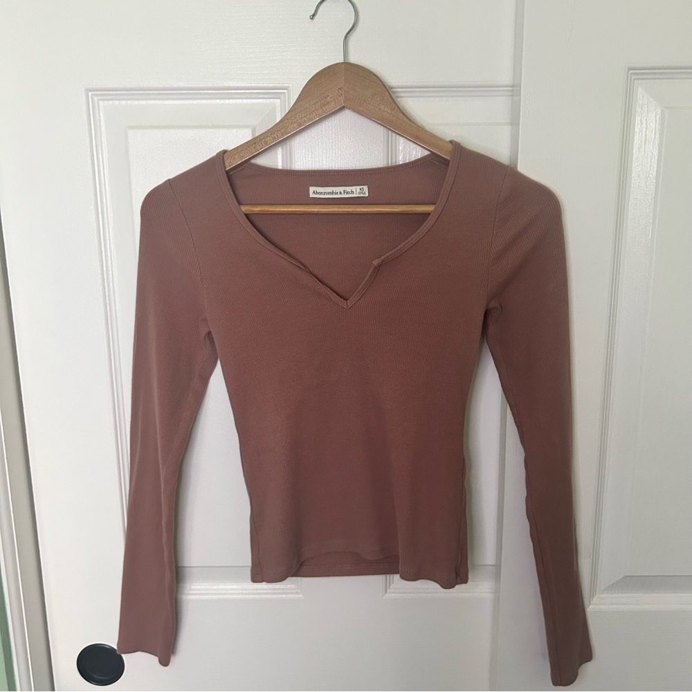 Abercrombie & Fitch Women's Rosy Brown Long Sleeve Size XS